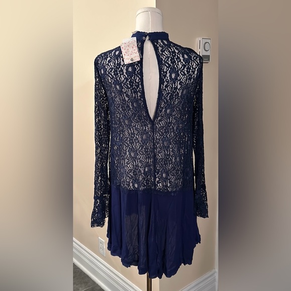 FREE PEOPLE Cobalt Blue Tell Tale Lace Eyelet Tunic/ Dress Size extra small - Picture 10 of 11
